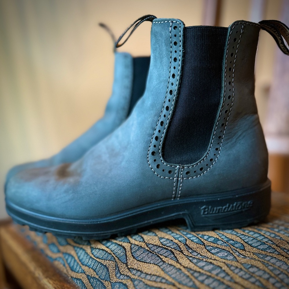 Blundstone Chelsea Rustic Black Tall Boots